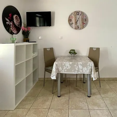 Anna Iii Apartamento